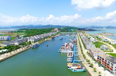 Tuan Chau Island - Paradise Cruises - Destinations